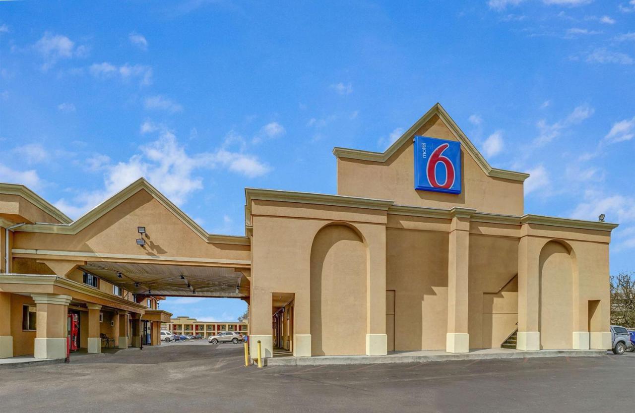 Motel 6 Lester - Philadelphia Airport Buitenkant foto