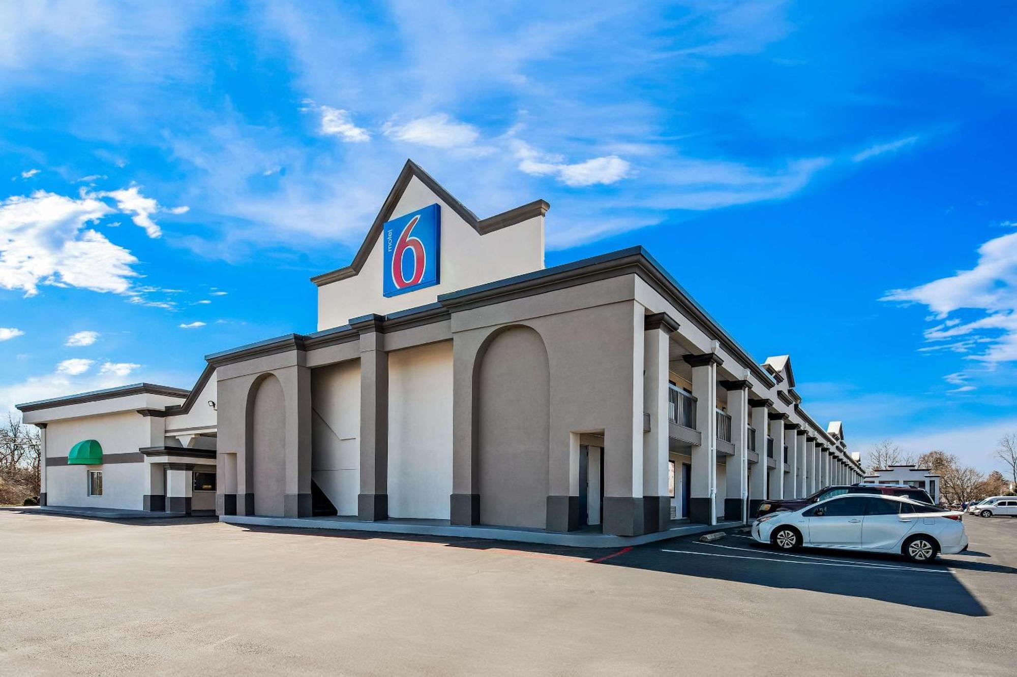 Motel 6 Lester - Philadelphia Airport Buitenkant foto